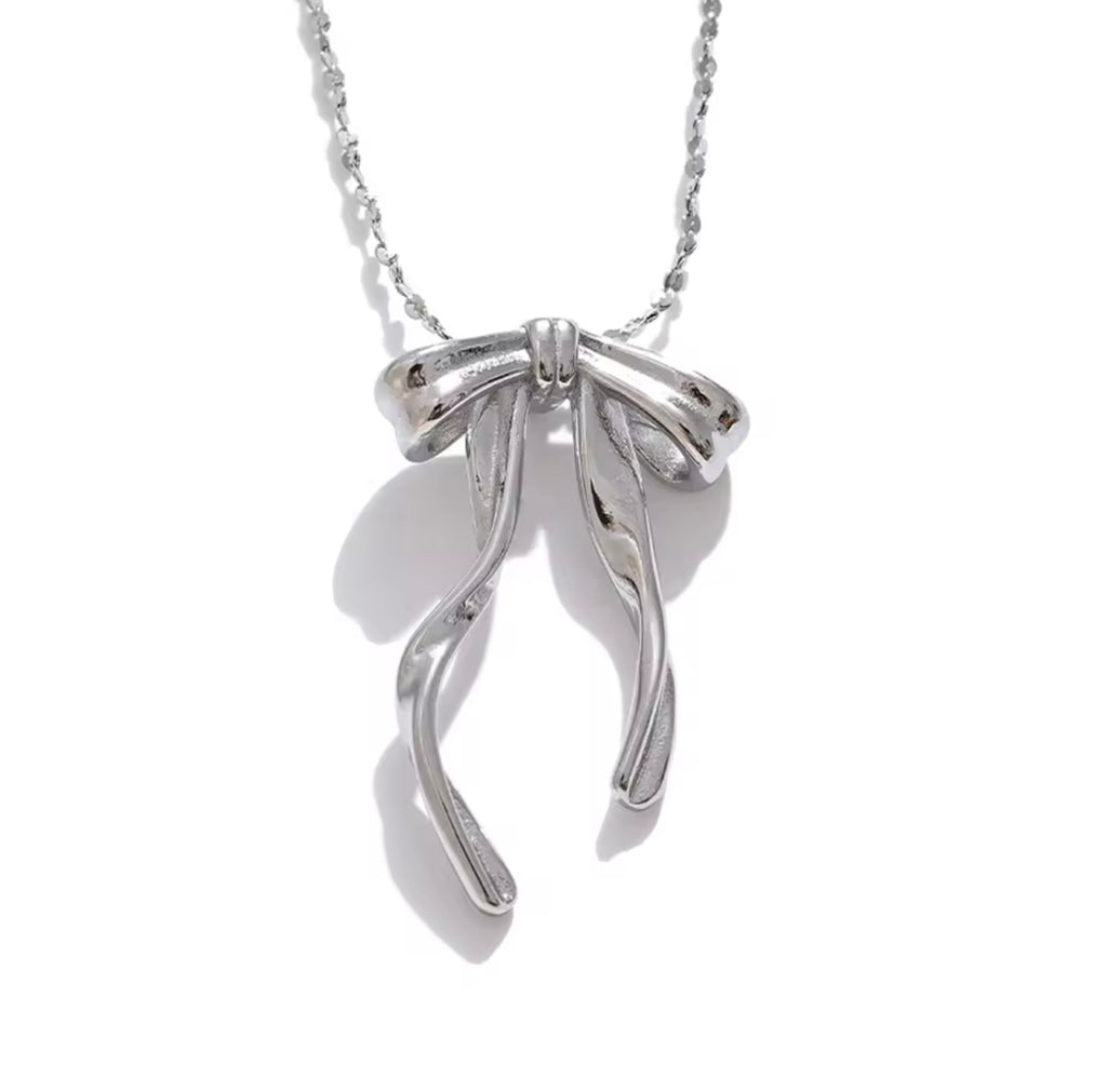 Bow Necklace