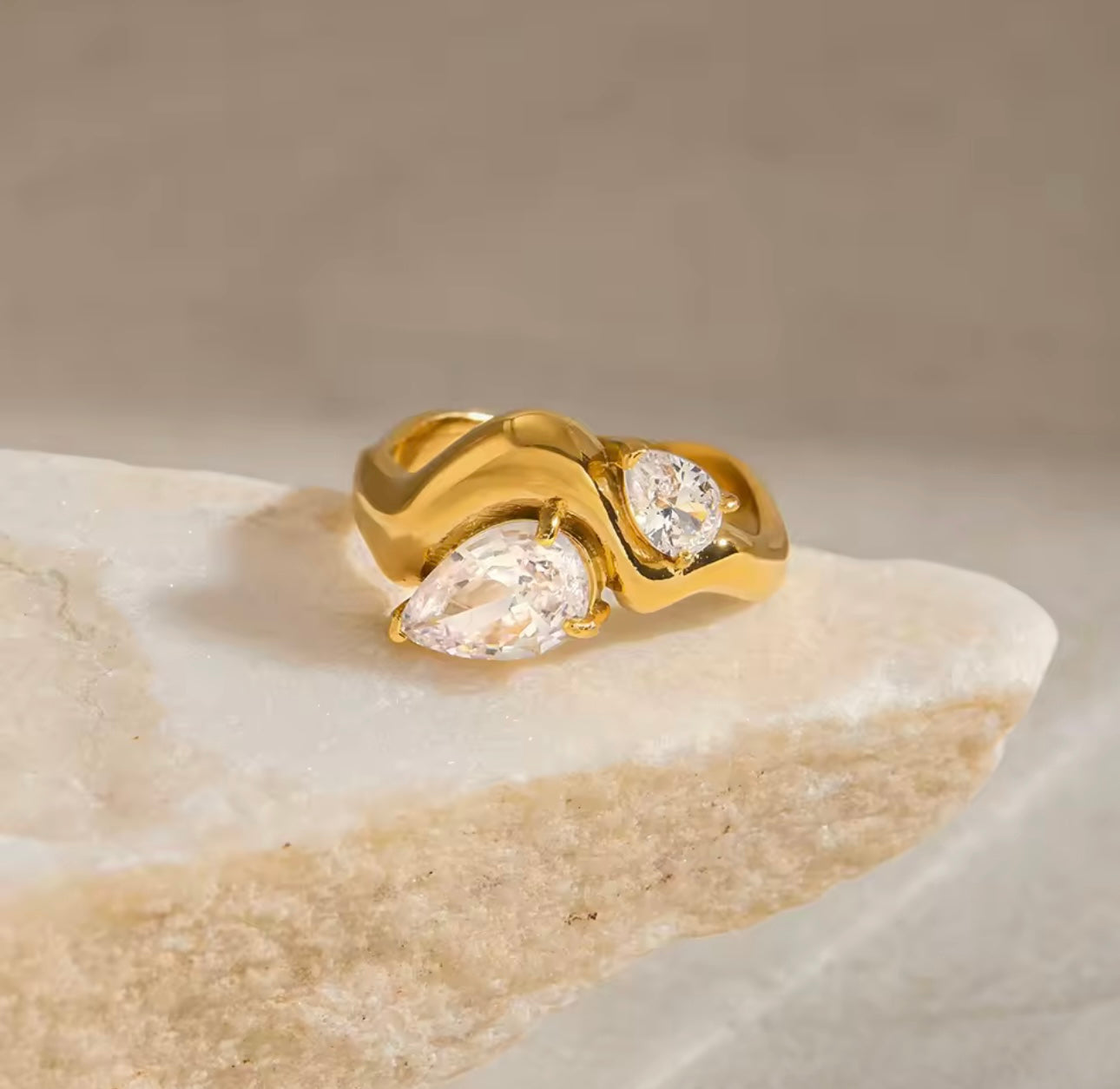 Wave Duo Ring