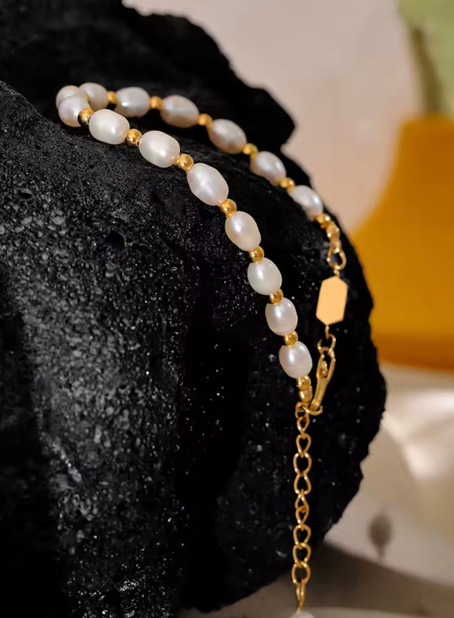 Classic Pearl Bracelet
