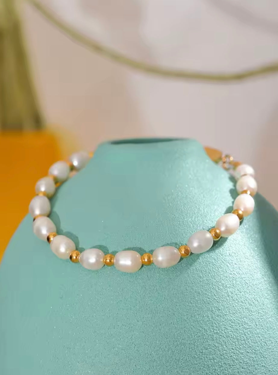 Classic Pearl Bracelet