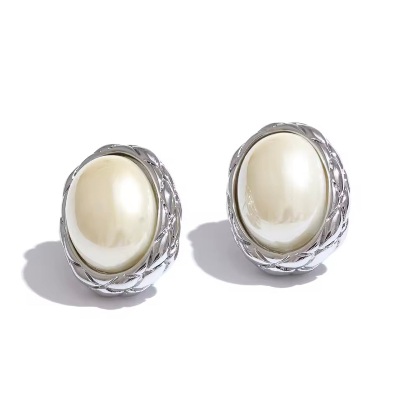 Pearl Earring