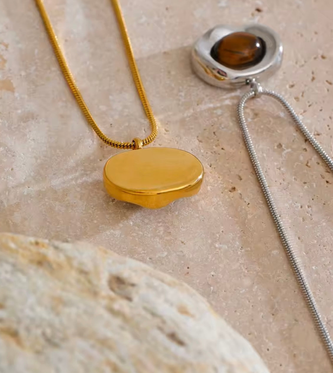 Bernstone Necklace