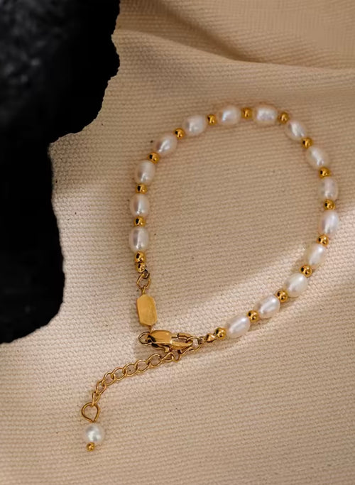 Classic Pearl Bracelet